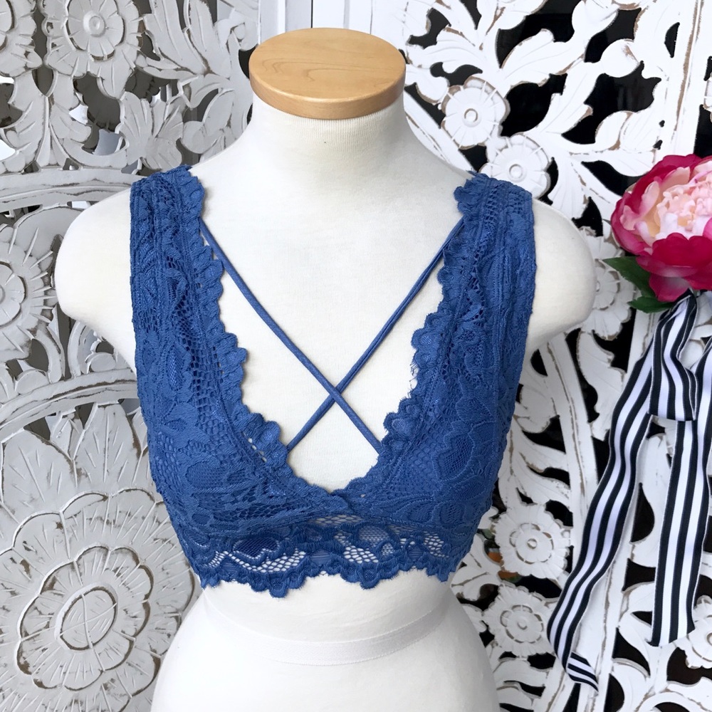 $15⬇️Blue Lace X-strap Bralette - Picture 2 of 7